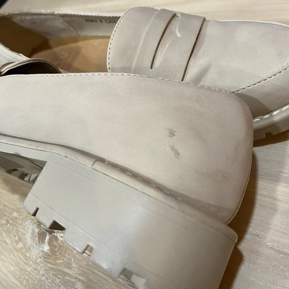 DV by Dolce Vita Cream Tan Beige Carley Loafers Women’s Size 6
